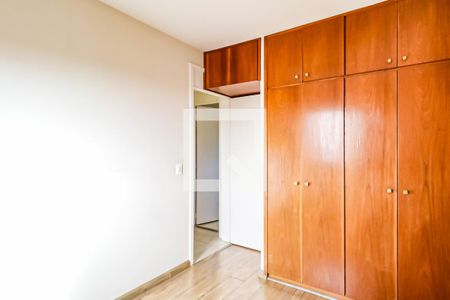 Quarto 1 de apartamento à venda com 2 quartos, 56m² em Jardim das Vertentes, São Paulo