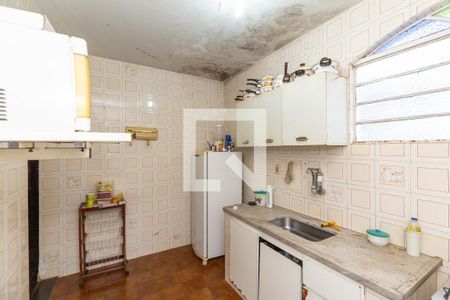 Cozinha de casa à venda com 3 quartos, 450m² em Caiçaras, Belo Horizonte