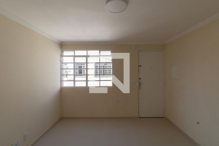 Sala de apartamento para alugar com 2 quartos, 45m² em Conjunto Residencial José Bonifácio, São Paulo