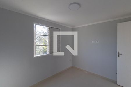 Quarto 1 de apartamento para alugar com 2 quartos, 45m² em Conjunto Residencial José Bonifácio, São Paulo