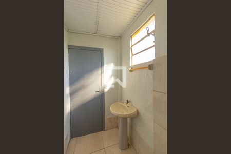 Banheiro de apartamento para alugar com 2 quartos, 40m² em Mathias Velho, Canoas