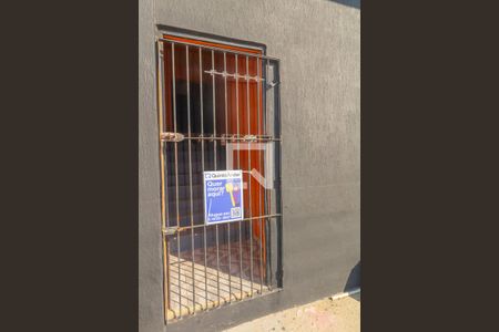 Placa instalada de apartamento para alugar com 2 quartos, 40m² em Mathias Velho, Canoas