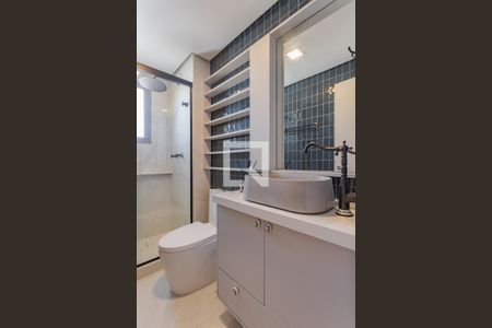 Banheiro da Suíte de apartamento à venda com 1 quarto, 76m² em Bela Vista, Porto Alegre