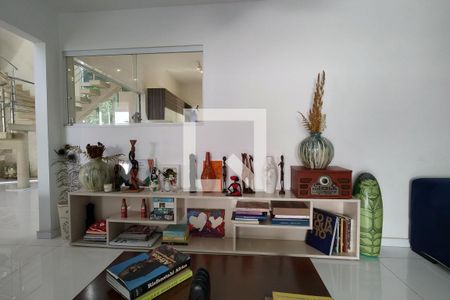 Sala 2 de casa de condomínio para alugar com 4 quartos, 600m² em Jacarepaguá, Rio de Janeiro