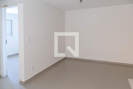 Sala de apartamento para alugar com 2 quartos, 48m² em Jardim do Triunfo, Guarulhos