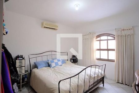 Casa à venda com 4 quartos, 250m² em Vila Aricanduva, São Paulo