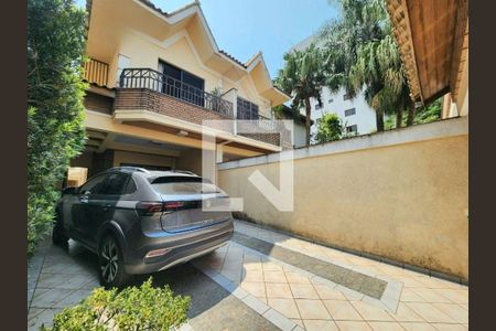 Casa à venda com 4 quartos, 195m² em Mirandópolis, São Paulo