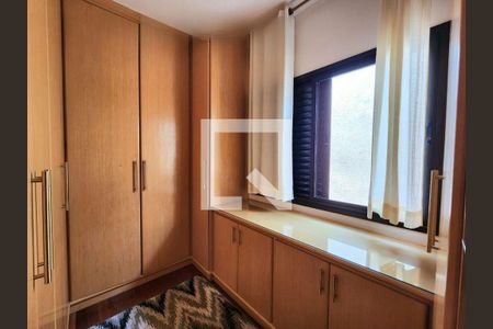 Casa à venda com 4 quartos, 195m² em Mirandópolis, São Paulo