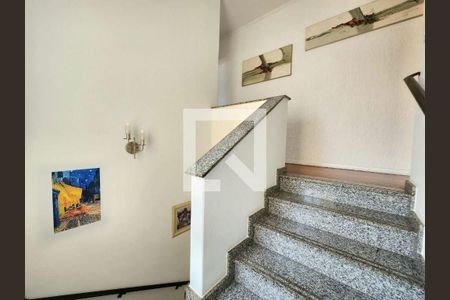 Casa à venda com 4 quartos, 195m² em Mirandópolis, São Paulo
