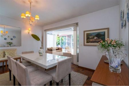 Casa à venda com 3 quartos, 350m² em Caxingui, São Paulo