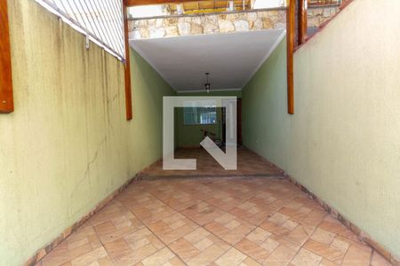 Garagem de casa à venda com 2 quartos, 110m² em Vila Costa Melo, São Paulo