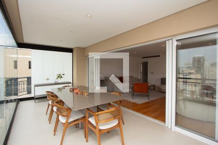 Varanda da Sala de apartamento à venda com 3 quartos, 275m² em Itaim Bibi, São Paulo