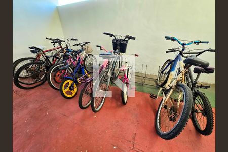 Área comum - Bicicletário de apartamento à venda com 2 quartos, 50m² em Todos Os Santos, Rio de Janeiro
