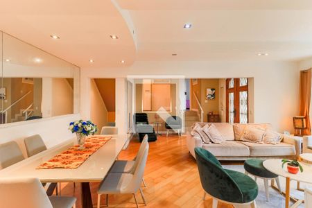 Sala de casa para alugar com 5 quartos, 321m² em Santo Amaro, São Paulo