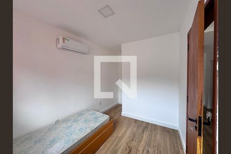 Quarto 1 de casa à venda com 4 quartos, 150m² em Vargem Grande, Rio de Janeiro