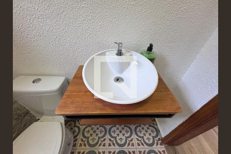 Lavabo de casa à venda com 4 quartos, 150m² em Vargem Grande, Rio de Janeiro