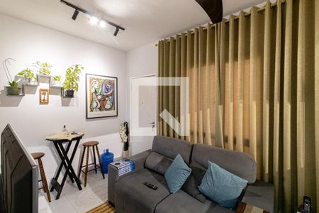Sala de apartamento à venda com 2 quartos, 43m² em Vila Carmosina, São Paulo