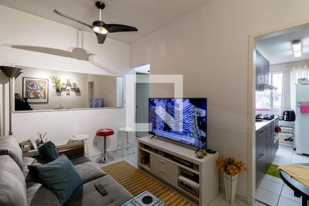 Sala de apartamento à venda com 2 quartos, 43m² em Vila Carmosina, São Paulo