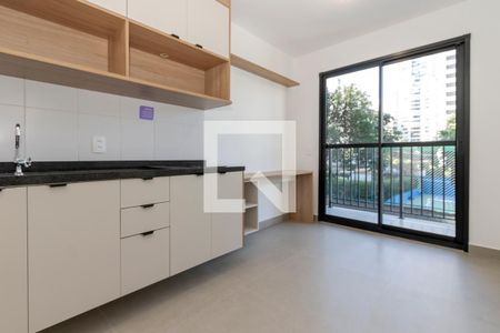 Sala/ Cozinha de apartamento à venda com 1 quarto, 26m² em Campo Belo, São Paulo