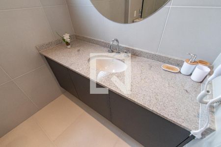 Banheiro Social de kitnet/studio para alugar com 1 quarto, 27m² em Paraíso, São Paulo