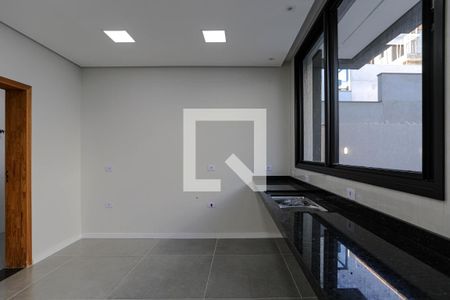 Cozinha de casa de condomínio para alugar com 3 quartos, 237m² em Cezar de Souza, Mogi das Cruzes