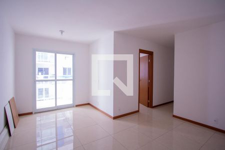 Sala de apartamento para alugar com 3 quartos, 75m² em Mutondo, São Gonçalo