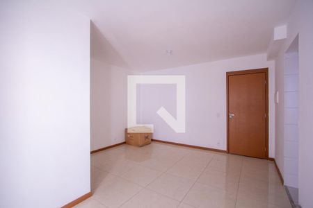 Sala de apartamento para alugar com 3 quartos, 75m² em Mutondo, São Gonçalo