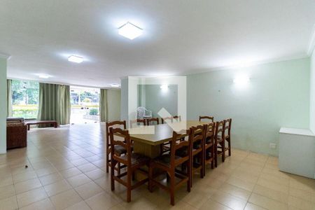 Apartamento à venda com 2 quartos, 107m² em Campo Belo, São Paulo