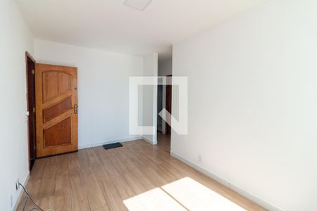 Sala de apartamento para alugar com 2 quartos, 60m² em Vila Valqueire, Rio de Janeiro