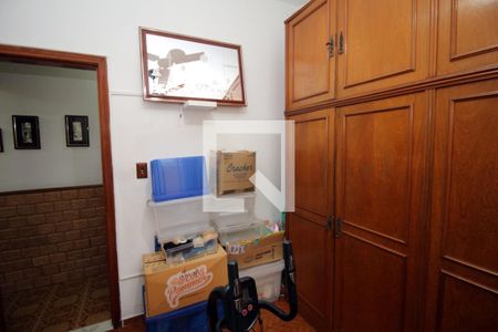 Quarto 1 de casa à venda com 3 quartos, 150m² em Brás de Pina, Rio de Janeiro