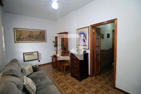Sala de casa à venda com 3 quartos, 150m² em Brás de Pina, Rio de Janeiro