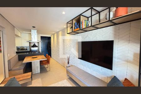 Sala de apartamento à venda com 2 quartos, 70m² em Vila Curuçá, Santo André