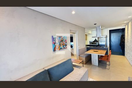 Sala de apartamento à venda com 2 quartos, 70m² em Vila Curuçá, Santo André
