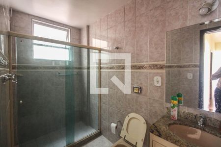 Banheiro de apartamento para alugar com 3 quartos, 87m² em Centro, Nova Iguaçu