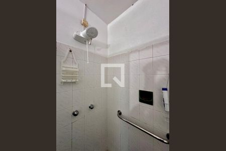 Banheiro Social de casa à venda com 3 quartos, 250m² em Jardim Petropolis, São Paulo