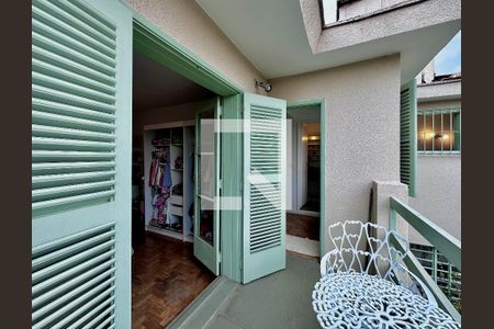 Sacada Quarto de casa à venda com 3 quartos, 250m² em Jardim Petropolis, São Paulo