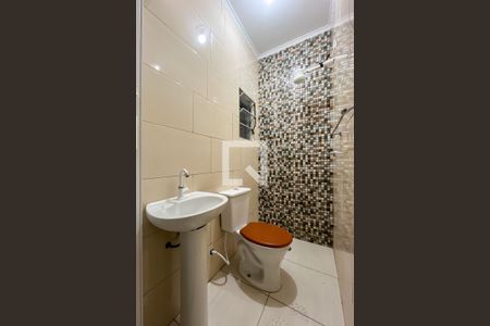 Banheiro de casa para alugar com 1 quarto, 39m² em Vila Arcadia, São Paulo