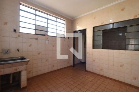 Área de serviço de casa para alugar com 4 quartos, 400m² em Ipiranga, Ribeirão Preto