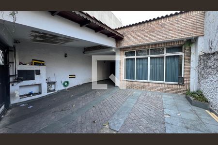 Garagem de casa para alugar com 3 quartos, 246m² em Perdizes, São Paulo