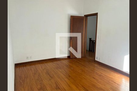 Casa à venda com 3 quartos, 117m² em Vila Mariana, São Paulo