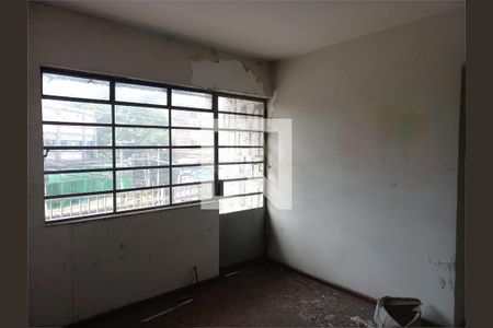 Casa à venda com 4 quartos, 161m² em Jardim Aeroporto, São Paulo