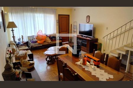 Casa à venda com 3 quartos, 220m² em Mirandópolis, São Paulo