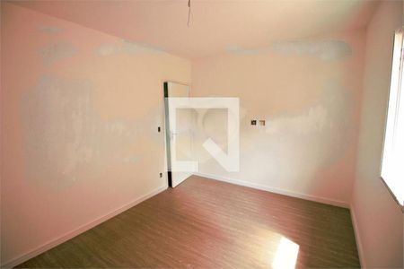 Casa à venda com 2 quartos, 75m² em Jardim Aeroporto, São Paulo