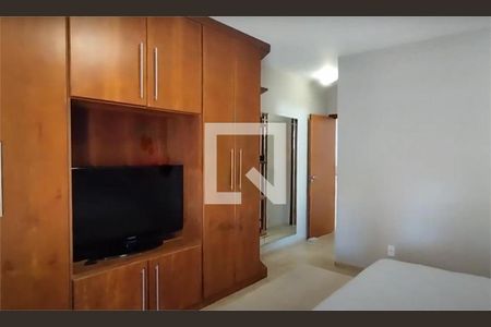 Casa à venda com 4 quartos, 240m² em Cursino, São Paulo