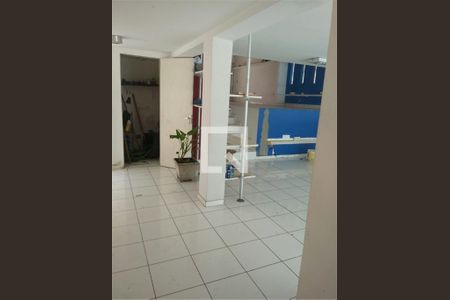 Casa à venda com 3 quartos, 175m² em Vila Tramontano, São Paulo