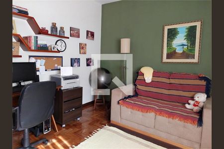 Casa à venda com 3 quartos, 143m² em Cupecê, São Paulo