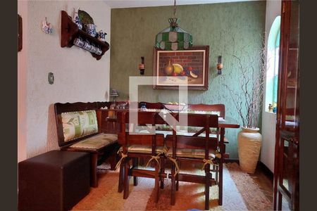 Casa à venda com 3 quartos, 143m² em Cupecê, São Paulo