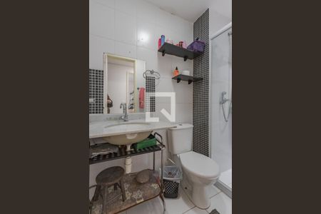 Banheiro de apartamento à venda com 3 quartos, 64m² em Passo das Pedras, Porto Alegre