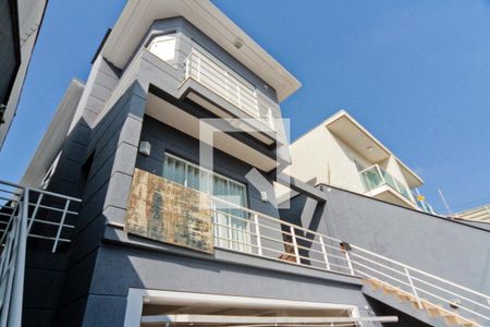 Fachada de casa à venda com 4 quartos, 320m² em Vila Mariza Mazzei, São Paulo