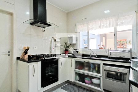 Cozinha de casa à venda com 4 quartos, 320m² em Vila Mariza Mazzei, São Paulo